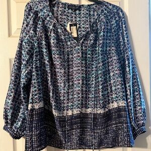 Jones New York Blue and White Patterned Blouse
